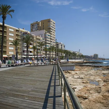 Celeste By The Sea شقة