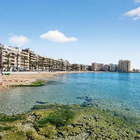 Celeste By The Sea شقة